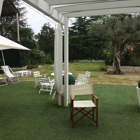 Bed & Breakfast Chartaria Ii *