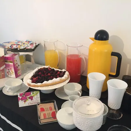 Bed & Breakfast Chartaria Ii *