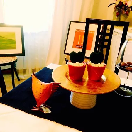 Bed & Breakfast Chartaria Ii *